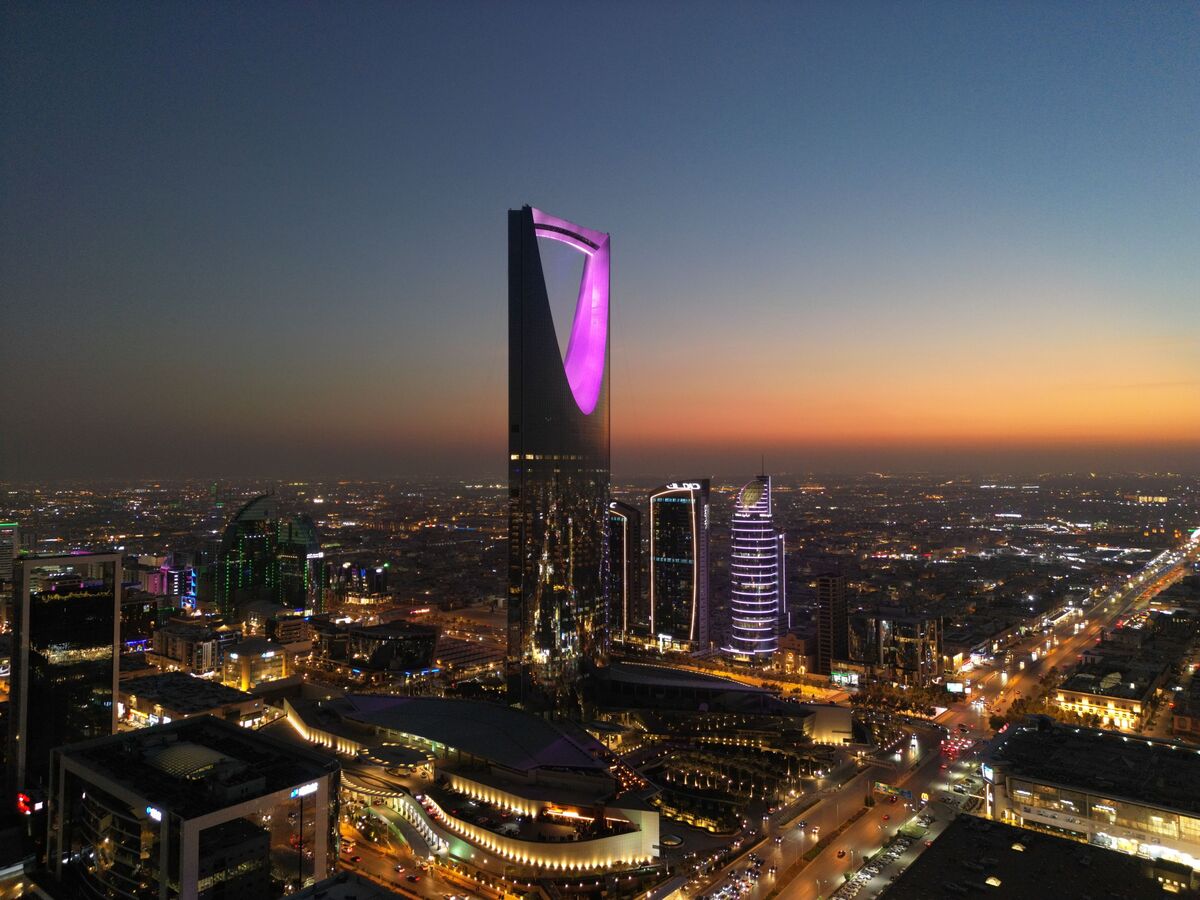 دليلكم إلى أجمل الأنشطة الليلية في الرياض.. 10 تجارب لا تُفوّت!